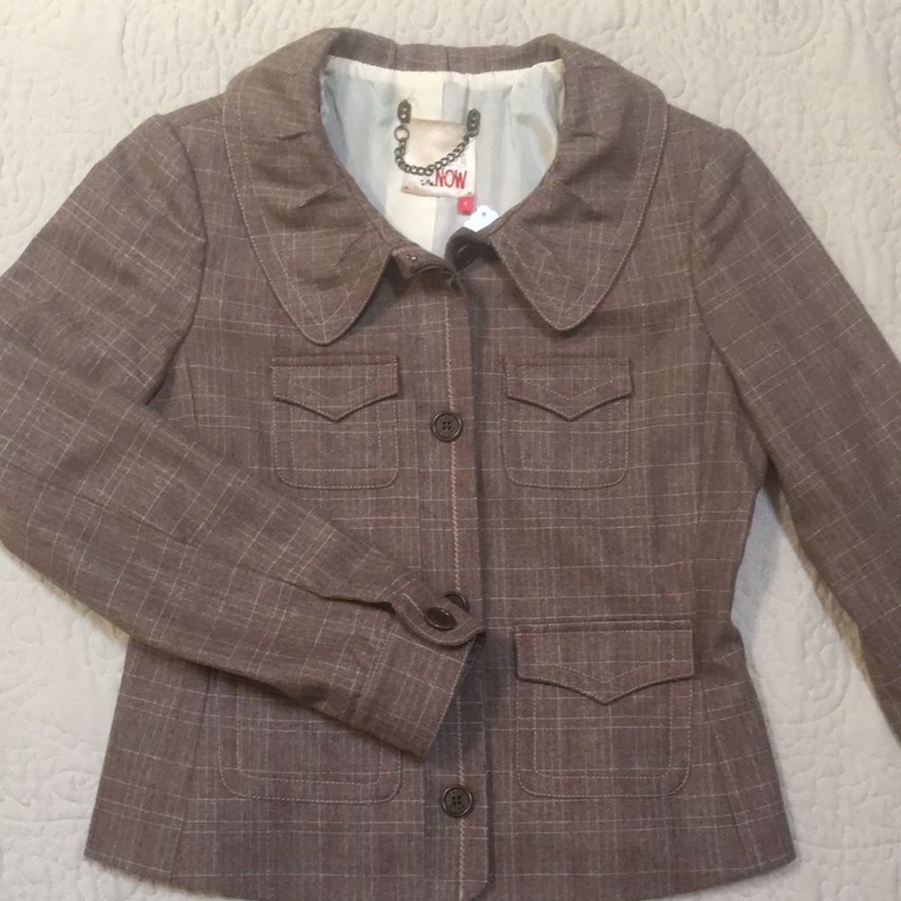 NWT In the NOW Plaid Wool Blend Dart Collar Blazer Jacket Silk Lining size 4